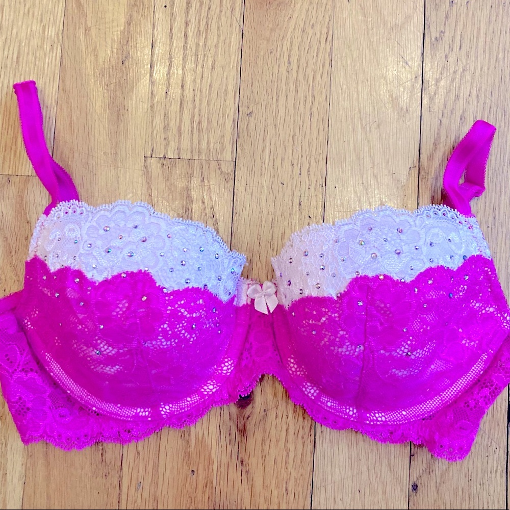 Bra Victoria Secret Pink Jeweled Size 36B
